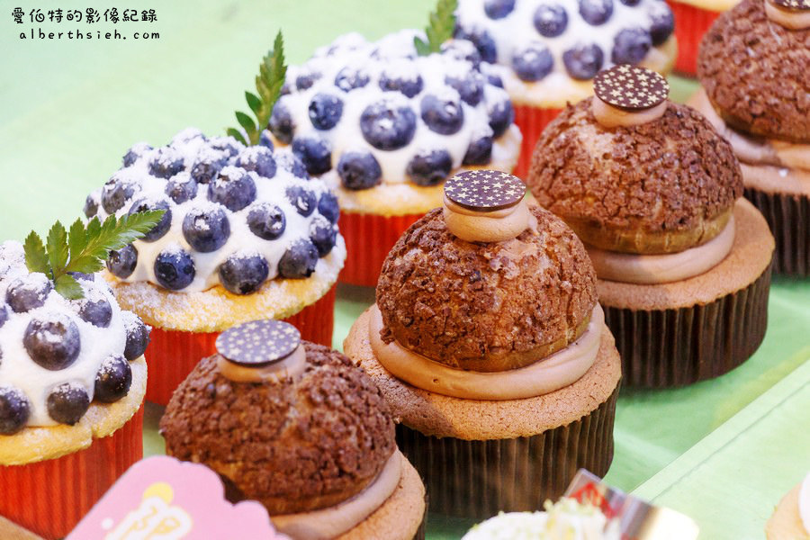 台北士林.亞尼克夢想村2號店(復古工業風格的幸福蛋糕工坊) @愛伯特