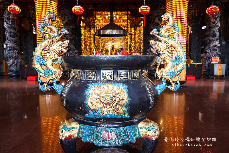 桃園廟宇.明倫三聖宮:變形金剛(中西合璧戰鬥力超強門神) @愛伯特