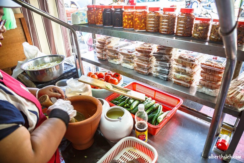 黑妞泰式涼拌．龍岡忠貞市場美食