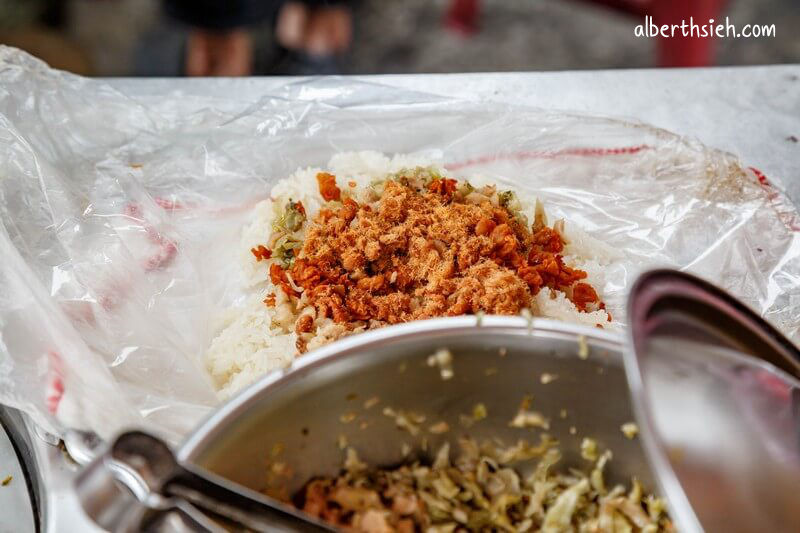 國強宮阿婆飯糰．桃園早餐（可以幫助婆婆又可以吃到飽滿的大飯糰）