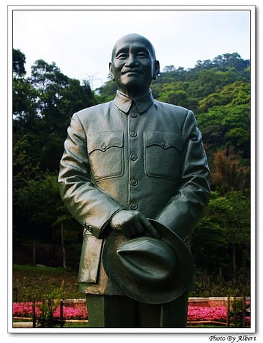 【桃園旅遊景點】桃園大溪．兩蔣文化園區（桃園草花節 – 銅像篇）