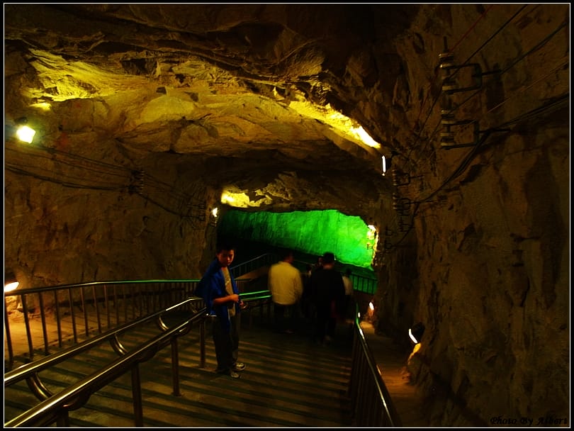 【軍事戰備坑道】金門金城．翟山坑道（位於山中的水路兩用坑道）
