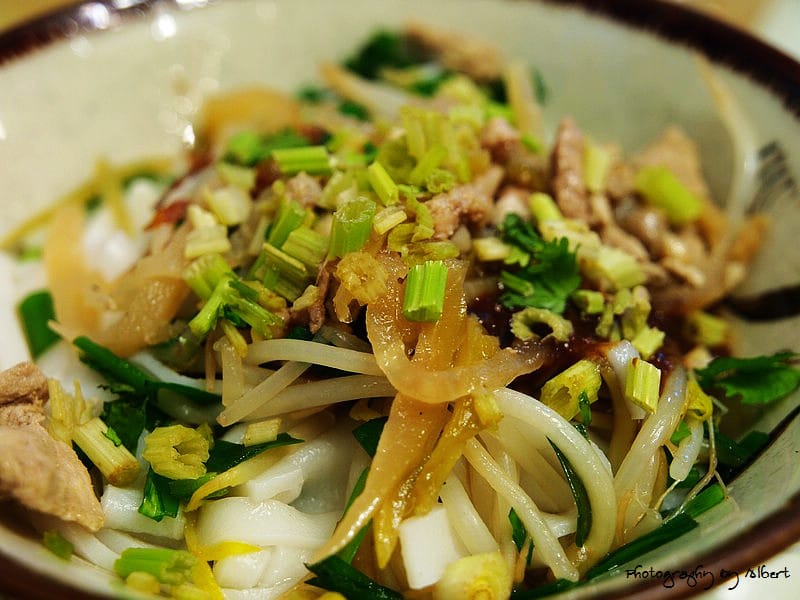 【內灣美食】新竹內灣．利興餐飲60年老店（好吃的乾粄條）