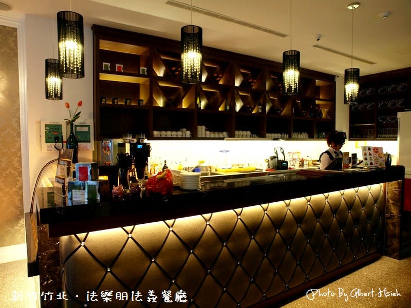 【食記】新竹竹北．法樂朋法義餐廳（米其林大餐初體驗）