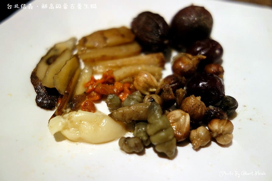 【火鍋吃到飽】台北信義．鮮高級蒙古養生鍋（越煮越好喝的養生湯底）