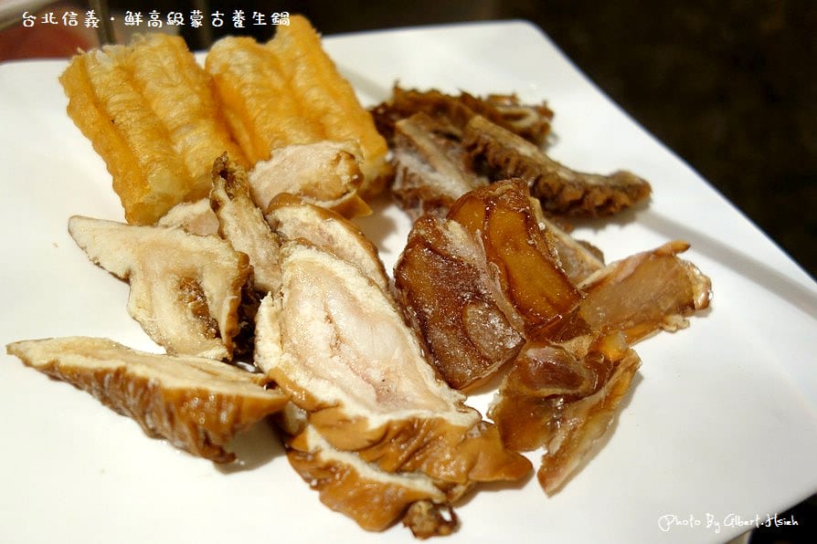 【火鍋吃到飽】台北信義．鮮高級蒙古養生鍋（越煮越好喝的養生湯底）