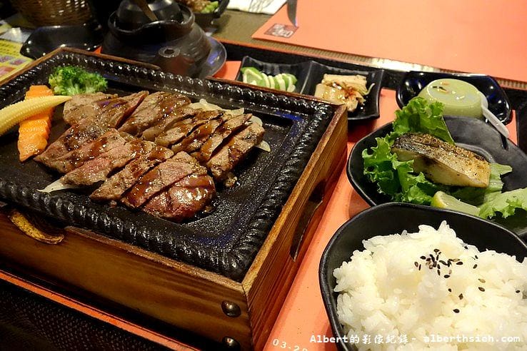 【已歇業】桃園中壢．哞喜日式炙燒牛排精品館（松板豬還不錯吃）