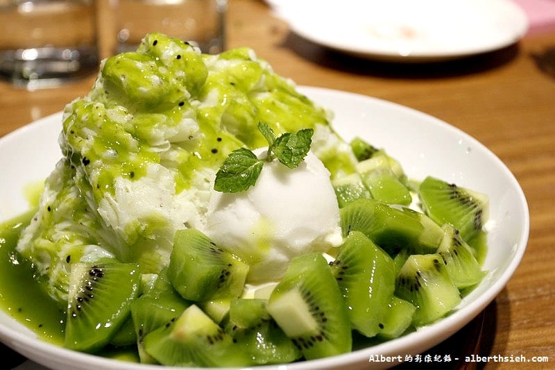 【冰品輕食】台北大安．Icequare愛絲葵（吃了會漂亮的Q10雪花冰）