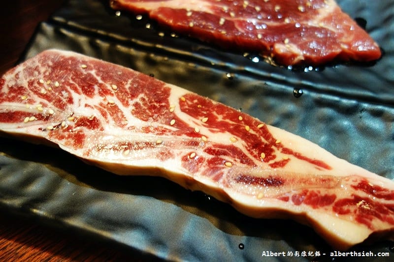 【燒肉吃到飽】新北市泰山．鑽木取火日式燒肉（超大厚實牛排鮮嫩多汁）