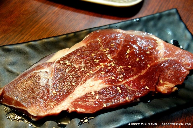 【燒肉吃到飽】新北市泰山．鑽木取火日式燒肉（超大厚實牛排鮮嫩多汁）