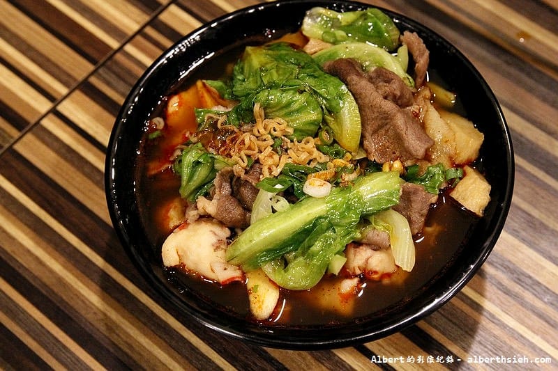 【桃園美食】桃園蘆竹．駱師父麻辣燙小火鍋（溫和麻而不辣的四川味）