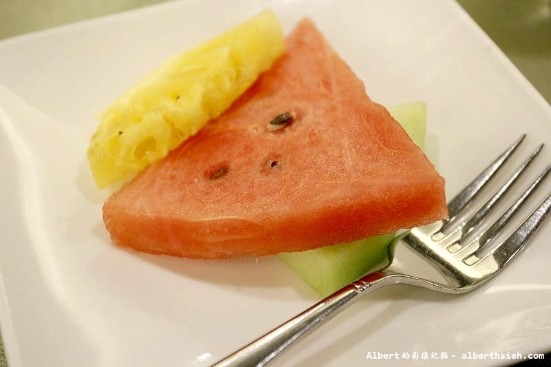 【片皮烤鴨&港點】台北中山．華國飯店帝國會館（美味的脆皮燒火腩皮脆肉Q彈）