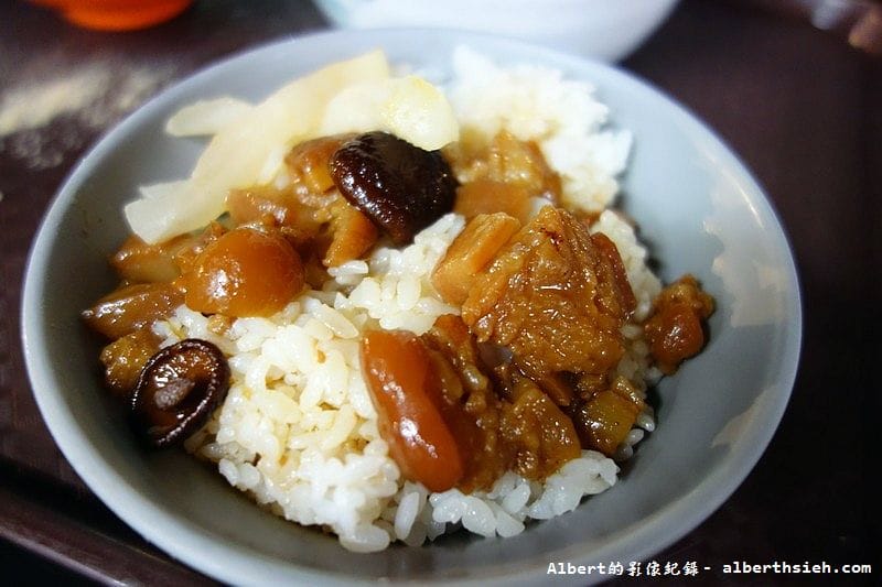 【旗津小吃美食】高雄旗津．不一樣赤肉羹、甘蔗冰茶、香蕉包香蕉（在地特色美食）