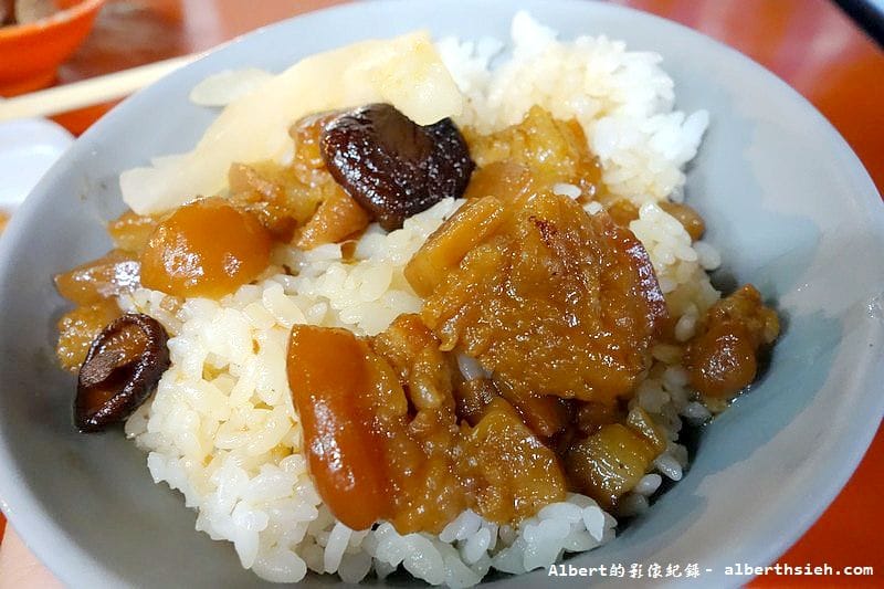 【旗津小吃美食】高雄旗津．不一樣赤肉羹、甘蔗冰茶、香蕉包香蕉（在地特色美食）