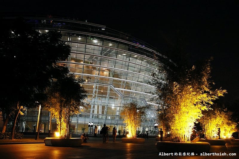東莞亞洲第一廣場&玉蘭大劇院．廣東夜生活（以藍帶、綠帶、光帶為主題的藝術廣場）