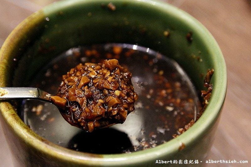 【信義區美食】台北信義．鷹流辛味噌拉麵（加了Q10的東京美肌唐辛子拉麵）