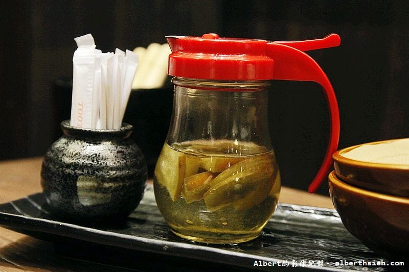 【信義區美食】台北信義．鷹流辛味噌拉麵（加了Q10的東京美肌唐辛子拉麵）