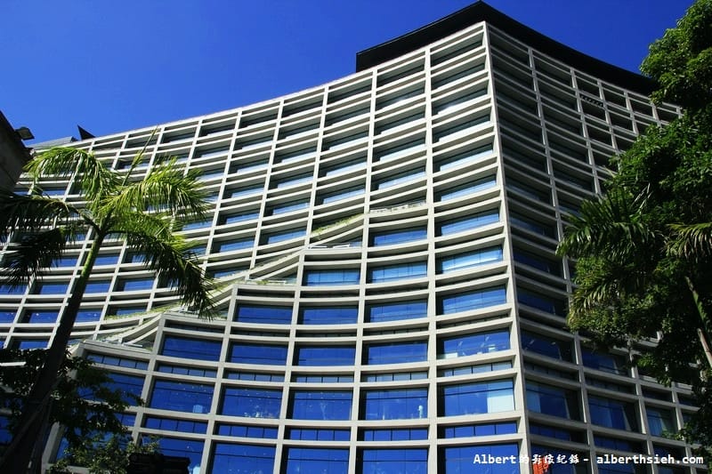 【台北旅遊景點】台北信義．松山文創園區(誠品生活松菸店)（欣賞半弧形立面建築之美）