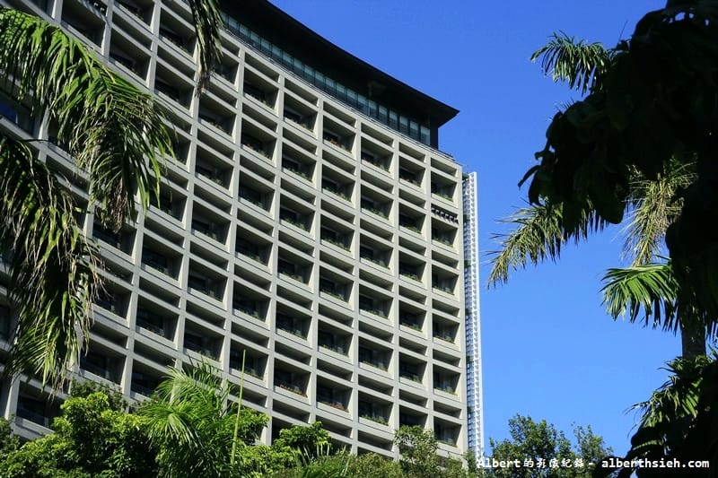 【台北旅遊景點】台北信義．松山文創園區(誠品生活松菸店)（欣賞半弧形立面建築之美）