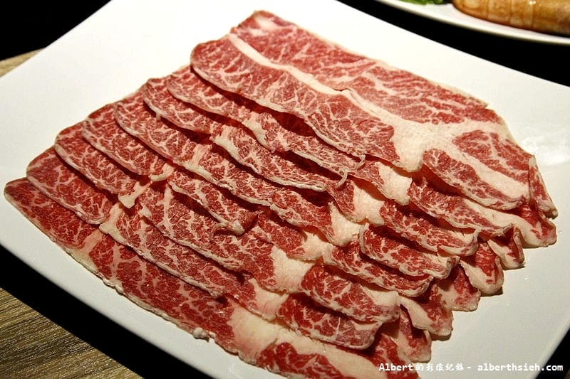 【火鍋店推薦】台北松山．22：02火鍋。樂活（食材物超所值，還有超美味的青醬沾醬）