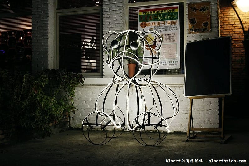 【東莞夜生活】廣東東莞．萬江下壩坊（老宅巷弄中玩弄光影）