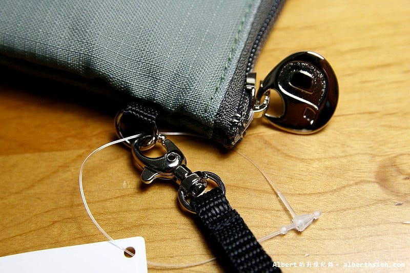 【MIT好東西】BAUUBAG．b字手拿寶貝包（質感佳的多用途手拿包）