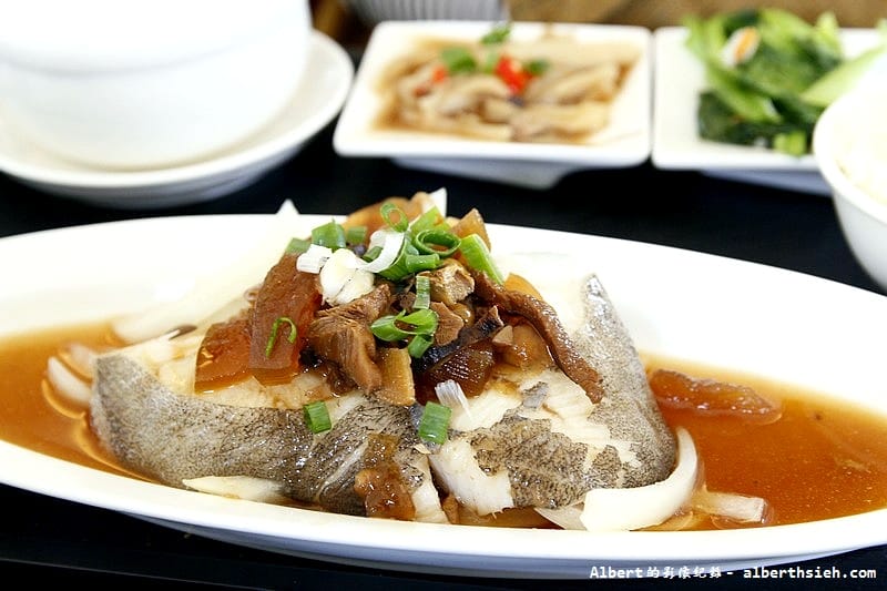 【雲林科大美食】雲林斗六．卡璐佶咖啡館（藏身於校園中的美食）