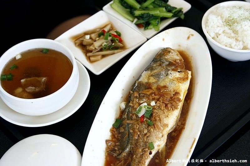 【雲林科大美食】雲林斗六．卡璐佶咖啡館（藏身於校園中的美食）