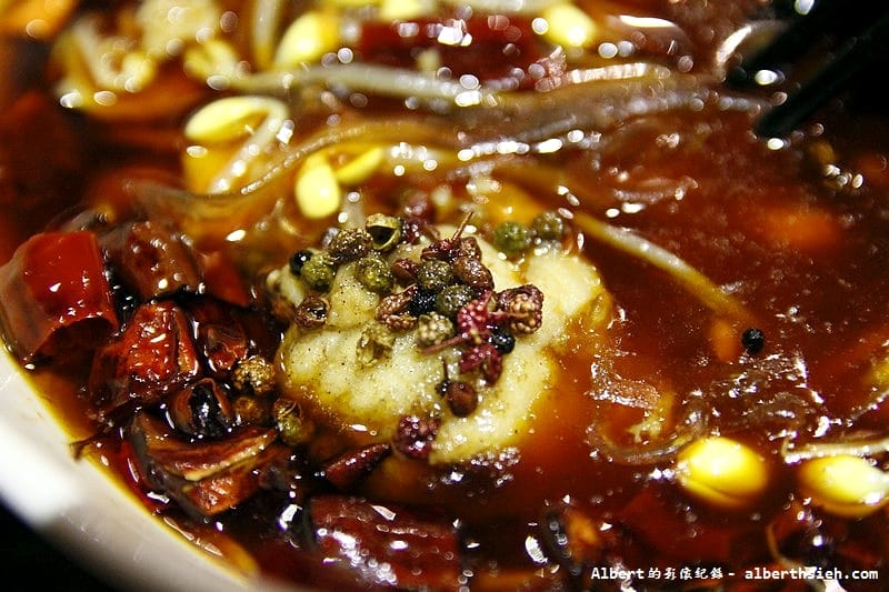 【川菜吃到飽】台北大安．川。譜 渝派四川美饌（挑戰你的麻辣味蕾之創意料理）