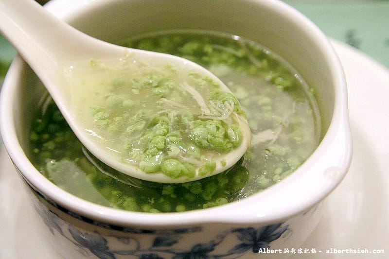 【西門站美食】台北中正．大三元酒樓（烤鴨、芋頭真是一絕的好吃）