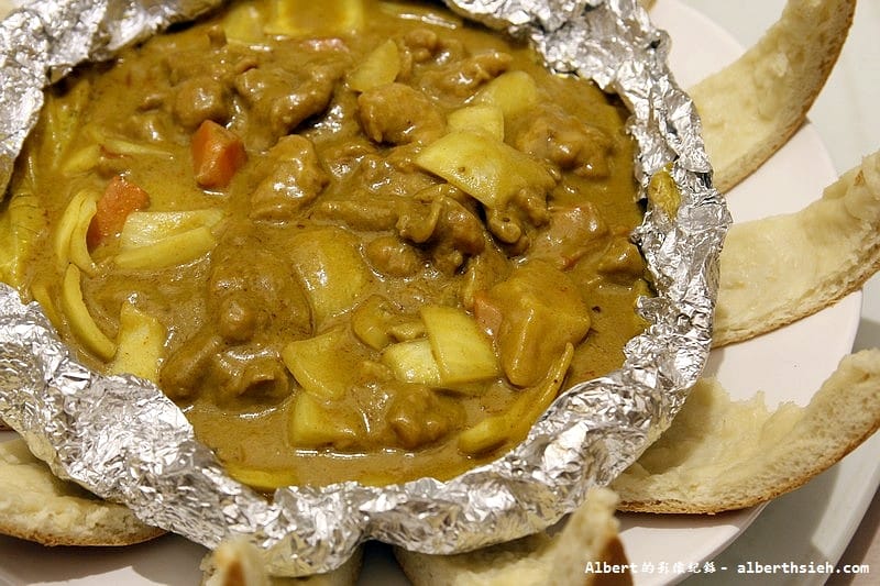 【西門站美食】台北中正．大三元酒樓（烤鴨、芋頭真是一絕的好吃）