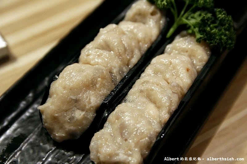 【南京東路站美食】台北中山．火鍋106粵式豬肚煲鍋（不躁熱油膩的超好喝胡椒湯頭）