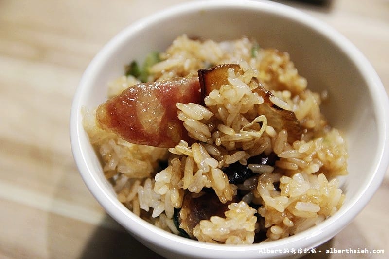 【南京東路站美食】台北中山．火鍋106粵式豬肚煲鍋（不躁熱油膩的超好喝胡椒湯頭）
