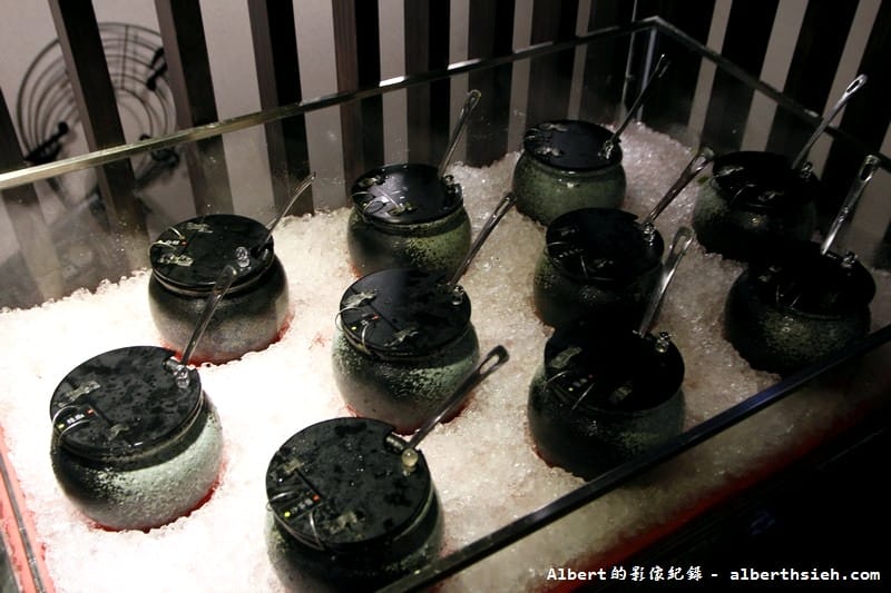 【結束營業】台北大同．嚴選鍋品（鱘龍魚骨高湯加入海鮮熬煮後會有膠質口感還不錯）