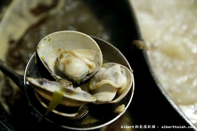【結束營業】台北大同．嚴選鍋品（鱘龍魚骨高湯加入海鮮熬煮後會有膠質口感還不錯）