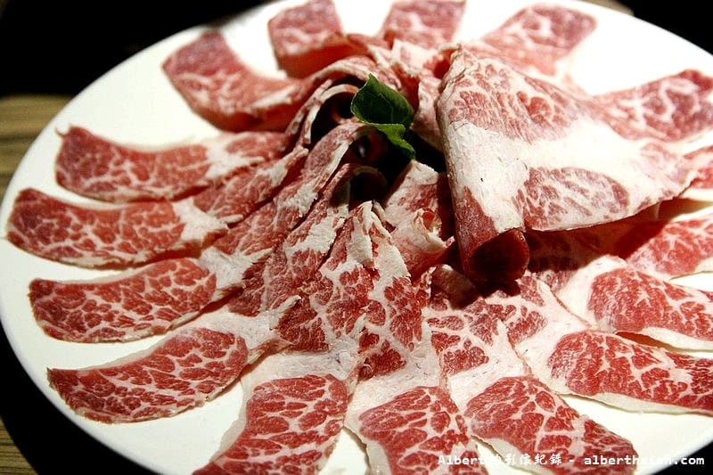 【單點火鍋店】台北松山．22：02火鍋。樂活（隱藏於巷弄中高貴不貴的火鍋店）
