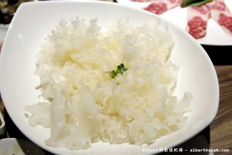 【單點火鍋店】台北松山．22：02火鍋。樂活（隱藏於巷弄中高貴不貴的火鍋店）