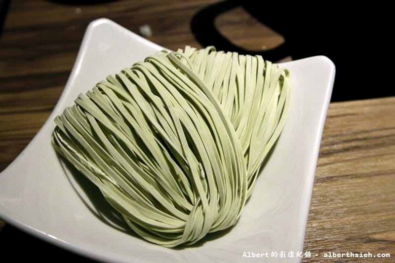 【單點火鍋店】台北松山．22：02火鍋。樂活（隱藏於巷弄中高貴不貴的火鍋店）