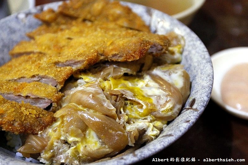 【銘傳大學周邊美食】桃園龜山．京采日式飯館（炸豬排好吃來店必點）