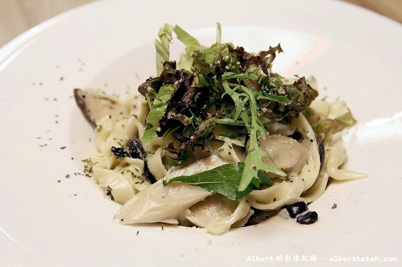 【西湖站美食】台北內湖．CalFit Cafe卡菲特咖啡店（菜單有標示卡路里，讓你享用免負擔）