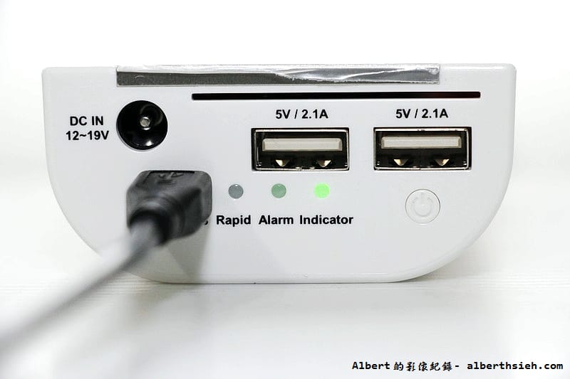 【行動電源開箱文】LAUSDEO.LB-5000(30分鐘快充,美國A123磷酸鋰鐵電電芯) - 第10張圖 【行動電源開箱文】LAUSDEO.LB-5000(30分鐘快充,美國A123磷酸鋰鐵電電芯)