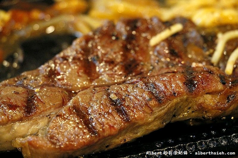 【新埔站美食】新北市板橋．牛仔部落火烤厚切牛排（想大口吃肉打牙祭的平價牛排）
