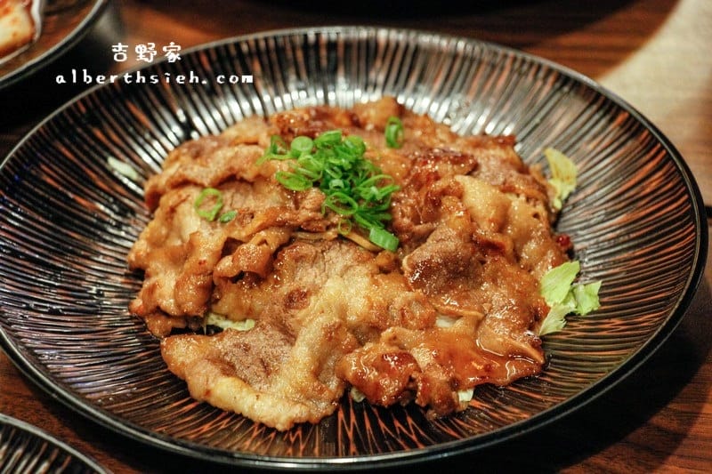 【松江南京站美食】台北中山．吉野家（牛丼蓋飯連鎖店晚間變身居酒屋）