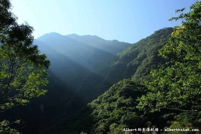 太魯閣立德布洛灣山月村．花蓮秀林住宿（群山環繞的美景飯店）