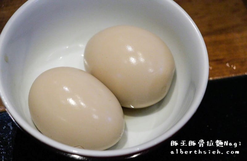 【忠孝復興站美食】台北大安．豚骨拉麵ラーメン凪Nagi（赤王麵湯頭超合我口味）