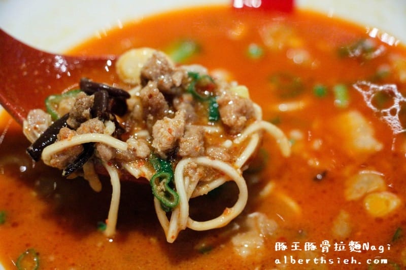 【忠孝復興站美食】台北大安．豚骨拉麵ラーメン凪Nagi（赤王麵湯頭超合我口味）