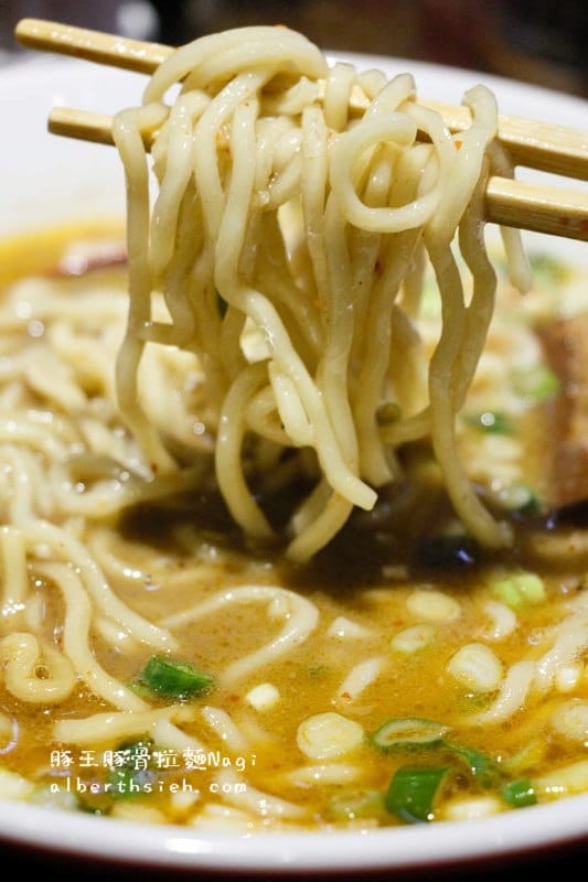 【劍南路站美食】台北中山．豚骨拉麵ラーメン凪Nagi（超濃郁的海鮮櫻花蝦湯底）