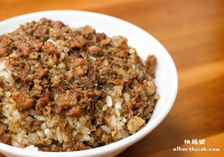 【桃車美食小吃】桃園市．桃源號（魯肉飯，排骨酥湯美味好吃）