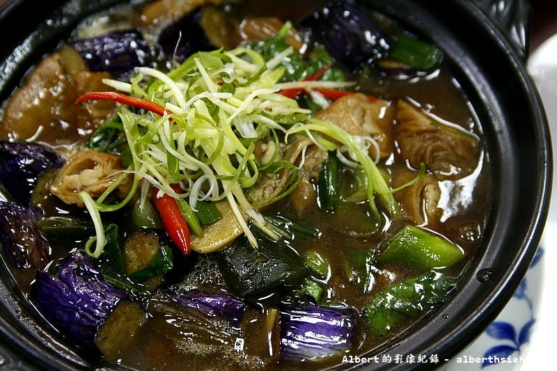 【花蓮私房美食】花蓮吉安．阿姑的店（蒜泥松阪豬&芋泥捲超好吃）