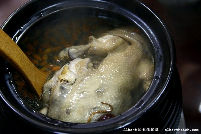 【花蓮私房美食】花蓮吉安．阿姑的店（蒜泥松阪豬&芋泥捲超好吃）